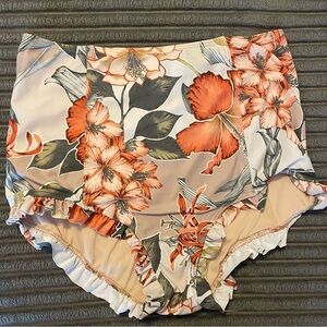 Kortni Jeane Ruffle Bottoms Medium